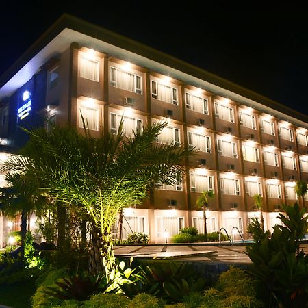 Mexolie Hotel Kebumen Exterior photo
