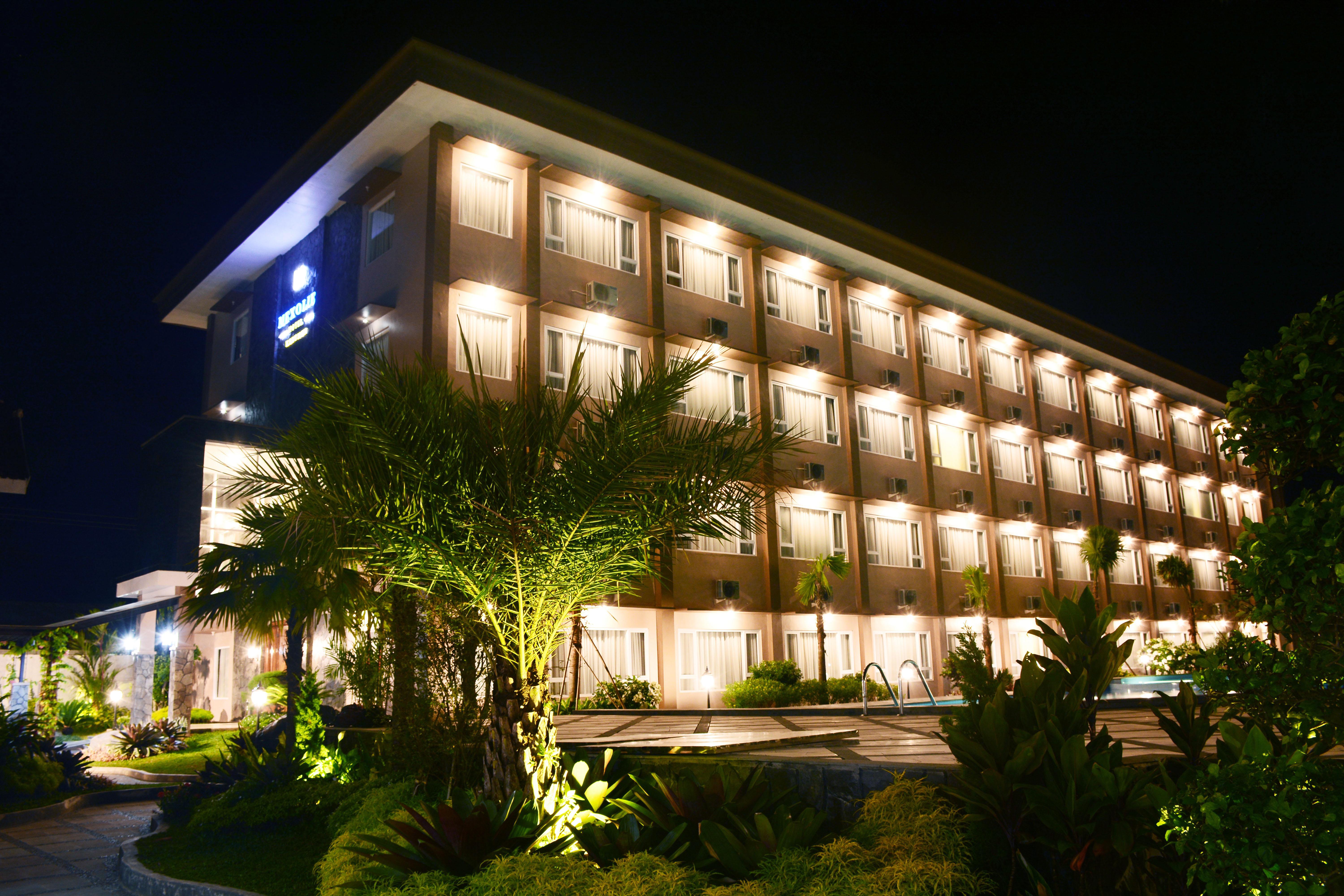 Mexolie Hotel Kebumen Exterior photo