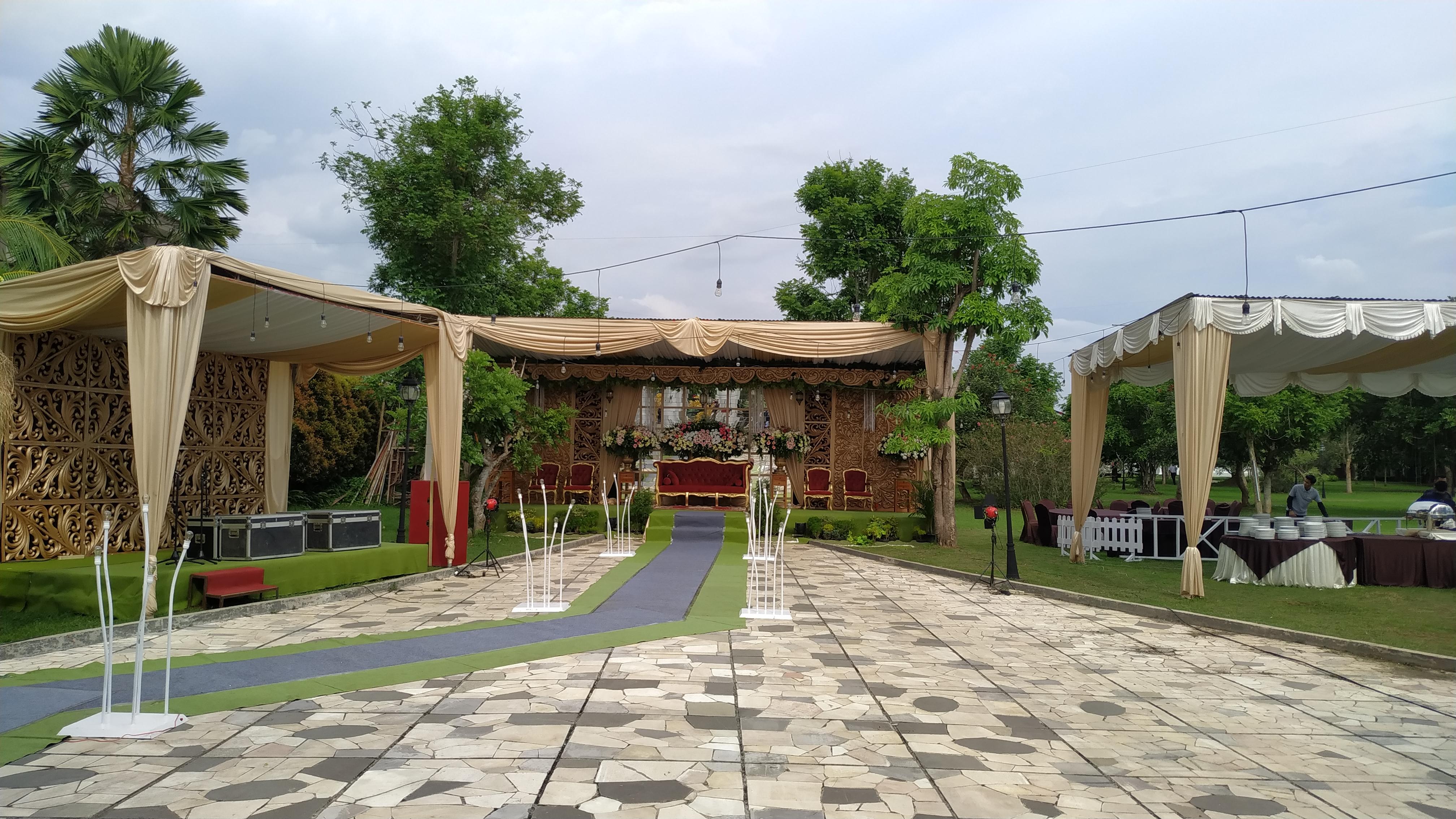 Mexolie Hotel Kebumen Exterior photo