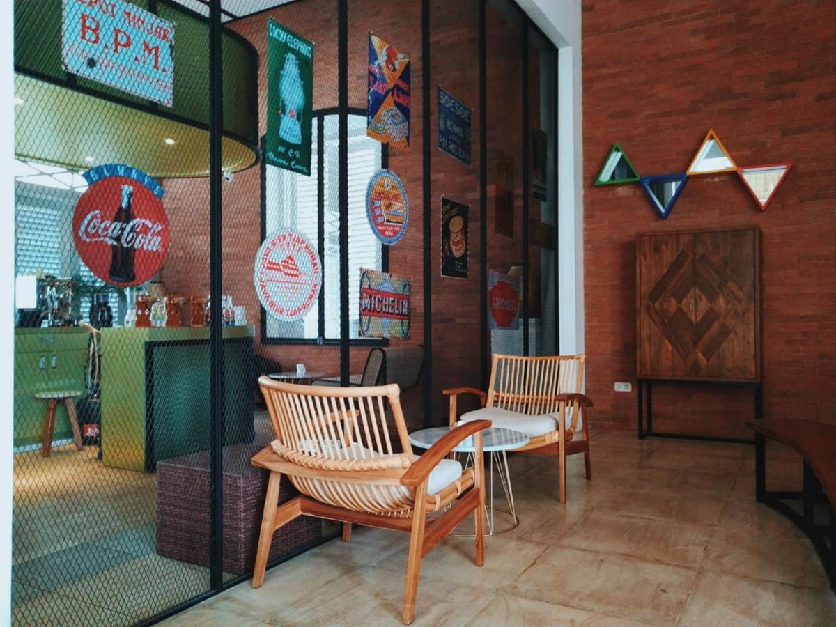 Mexolie Hotel Kebumen Exterior photo